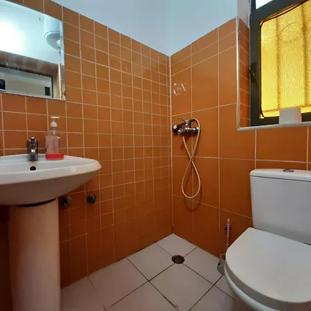 Apartment And Quite Apparament C