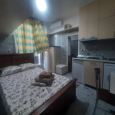 Apartament And Quite Apparament C